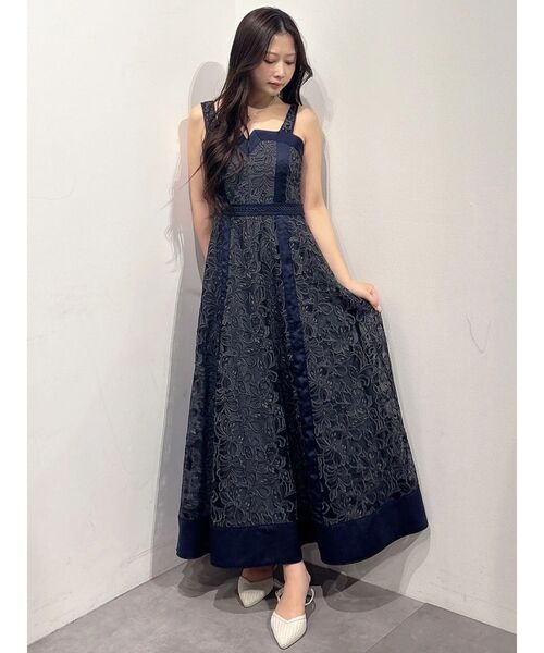 MERCURYDUO(マーキュリーデュオ)の「カットワークレースキャミワンピース(ワンピース・レディース・ネイビー/オフホワイト・SMALL/MEDIUM)」の4枚目の写真