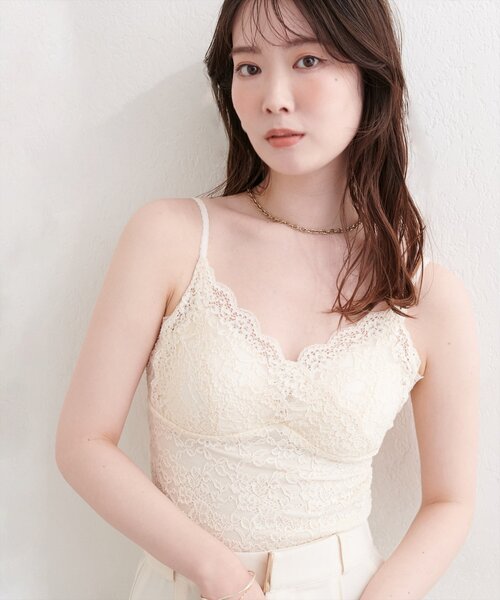 natural couture(ナチュラルクチュール)の「カップ付きレースキャミ(キャミソール・レディース・ベージュ/ブラック系その他/ブラック/アイボリー/オフホワイト・FREE)」の13枚目の写真