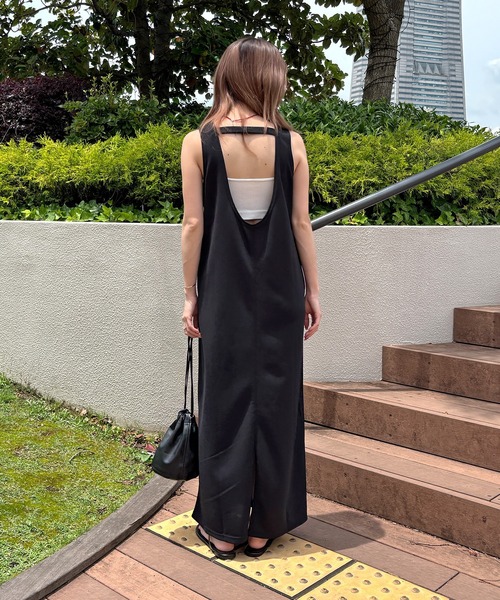 ISOOK(アイスー)の「【ISOOK / アイスー】カットジョーゼットバックオープンワンピース / Iライン ロング丈 ノースリーブ 夏 ZOZOTOWN限定(ワンピース・レディース・ブラウン/ブラック・FREE)」の4枚目の写真