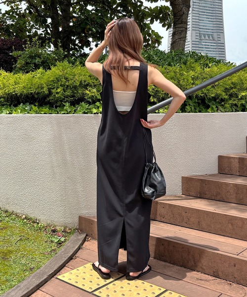 ISOOK(アイスー)の「【ISOOK / アイスー】カットジョーゼットバックオープンワンピース / Iライン ロング丈 ノースリーブ 夏 ZOZOTOWN限定(ワンピース・レディース・ブラウン/ブラック・FREE)」の6枚目の写真