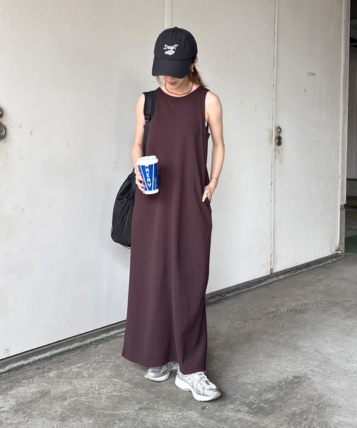 ISOOK(アイスー)の「【ISOOK / アイスー】カットジョーゼットバックオープンワンピース / Iライン ロング丈 ノースリーブ 夏 ZOZOTOWN限定(ワンピース・レディース・ブラウン/ブラック・FREE)」の19枚目の写真