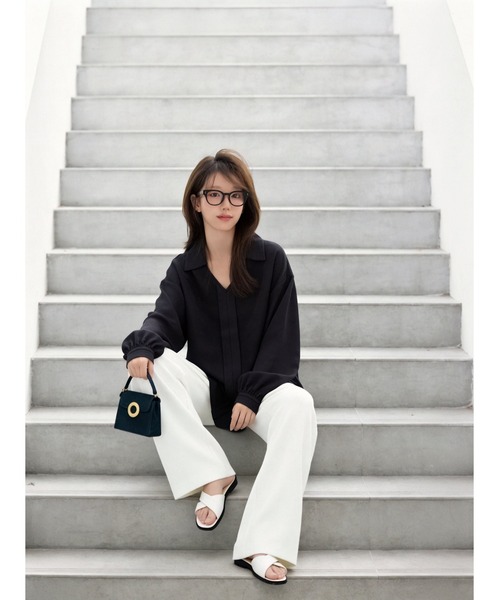 Sew loop(ソーループ)の「スキッパー風デザイン&ボリュームスリーブブラウス(シャツ/ブラウス・レディース・ブラック/オリーブ/グレー・FREE)」の18枚目の写真