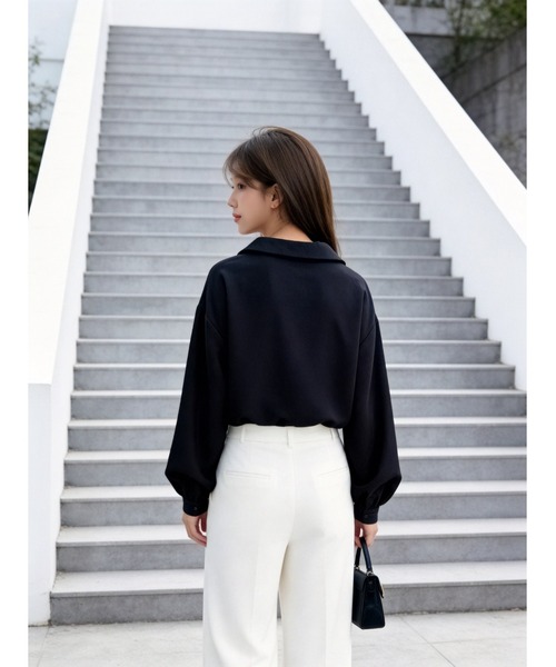 Sew loop(ソーループ)の「スキッパー風デザイン&ボリュームスリーブブラウス(シャツ/ブラウス・レディース・ブラック/オリーブ/グレー・FREE)」の15枚目の写真