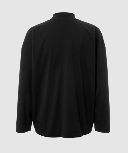 JIL SANDER（ジルサンダー）の「T-SHIRT MOCK NECK LS（Tシャツ/カットソー・メンズ・ブラック・L/M/XL）」の2枚目の写真
