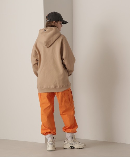 AVIREX（アヴィレックス）の「【WEB&DEPOT限定】A STAR PULL PARKA（パーカー・レディース・ライトグレー/オリーブ/ベージュ/ブラック/バーガンディー/イエロー・F）」の22枚目の写真