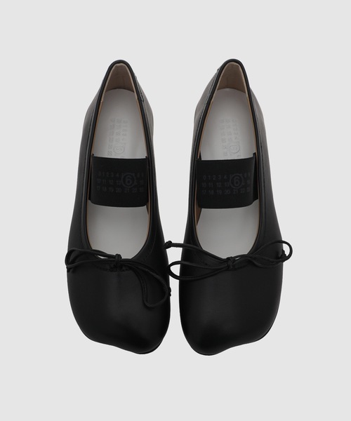 MM6 Maison Margiela(エムエムシックス メゾン マルジェラ)の「BALLET SHOE(バレエシューズ・レディース・ブラック・38/39/36/37)」の2枚目の写真