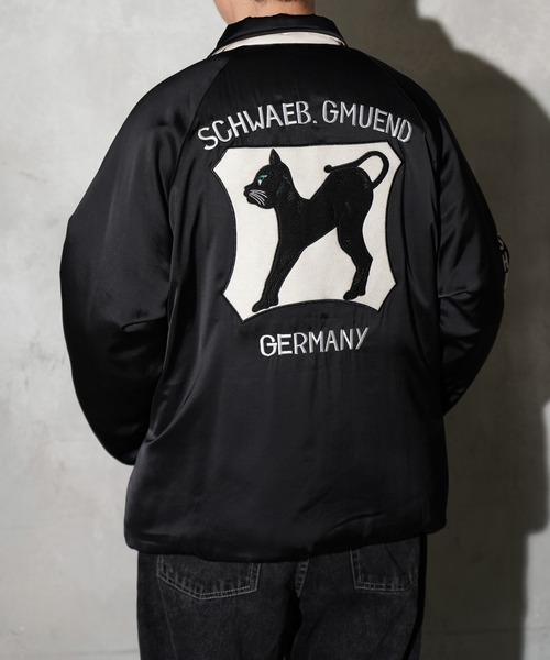 THRIFTY LOOK（スリフティールック）の「THRIFTY LOOK / スリフティールック GERMANY SOUVENIR PADDED JACKET ジャーマニー スーベニア パデッドジャケット（ブルゾン・メンズ・ブラック/ブラック系その他/ブラック系その他2・SMALL/MEDIUM/LARGE）」の2枚目の写真