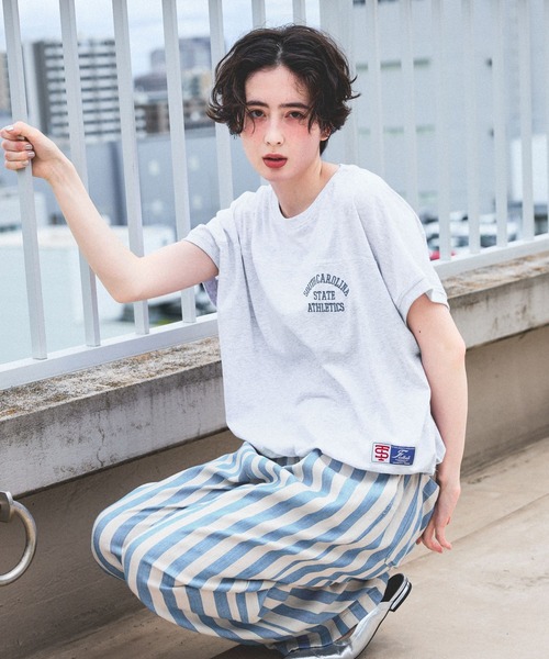 niko and...(ニコアンド)の「ドロストアソートBIGTシャツ(Tシャツ/カットソー・レディース・ブラウン/レッド/ナチュラル/オフホワイト・LARGE/MEDIUM)」の8枚目の写真