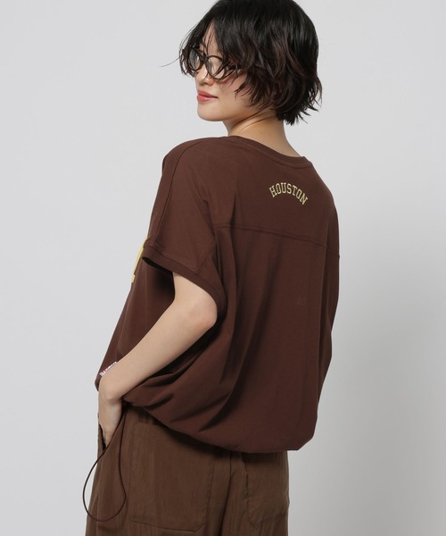 niko and...(ニコアンド)の「ドロストアソートBIGTシャツ(Tシャツ/カットソー・レディース・ブラウン/レッド/ナチュラル/オフホワイト・LARGE/MEDIUM)」の22枚目の写真