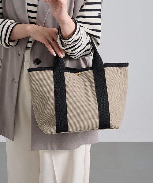 A by MAGASIN DE MODE(エーバイマガジンデモード)の「【A By MAGASIN DE MODE】e.e.p.ぴたっと仕切トート SNBD(トートバッグ・レディース・グレイッシュベージュ/グレー/ベージュ系その他/グリーン系1・FREE)」の5枚目の写真