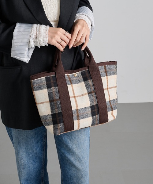 A by MAGASIN DE MODE(エーバイマガジンデモード)の「【A By MAGASIN DE MODE】e.e.p.ぴたっと仕切トート SNBD(トートバッグ・レディース・グレイッシュベージュ/グレー/ベージュ系その他/グリーン系1・FREE)」の10枚目の写真