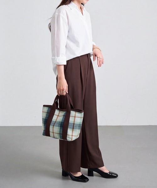 A by MAGASIN DE MODE(エーバイマガジンデモード)の「【A By MAGASIN DE MODE】e.e.p.ぴたっと仕切トート SNBD(トートバッグ・レディース・グレイッシュベージュ/グレー/ベージュ系その他/グリーン系1・FREE)」の20枚目の写真