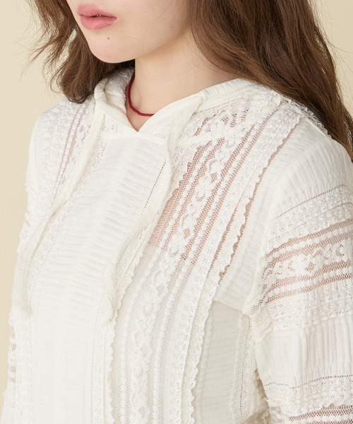 Unblend（アンブレンド）の「【Unblend】シアーレース シェイプシルエット フーディートップス（Tシャツ/カットソー・レディース・ブラック/チャコール/ライトブルー/オフホワイト・FREE）」の13枚目の写真