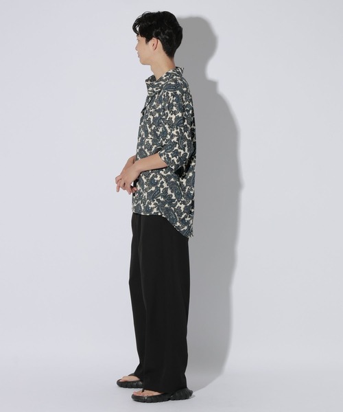 LAKOLE(ラコレ)の「柄カット楊柳半袖シャツ / 1009854(シャツ/ブラウス・メンズ・ホワイト/ブラック/ネイビー・MEDIUM/LARGE)」の5枚目の写真