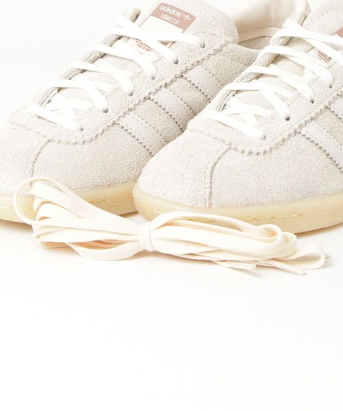adidas(アディダス)の「adidas originals (アディダス オリジナルス) TOBACCO/KJ4903(スニーカー・レディース・アイボリー・22.5cm/23.0cm/24.5cm/25.0cm/23.5cm/24.0cm)」の4枚目の写真