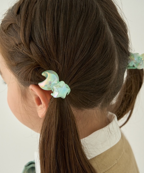 Lycee mine（リセマイン）の「【ふんわり蓄光】星と月のヘアゴム(2コセット)【子供服】【キッズ】【女の子】（その他ヘアアクセサリー・キッズ・ピンク/エメラルド/サックスブルー/ラベンダー・F）」の2枚目の写真