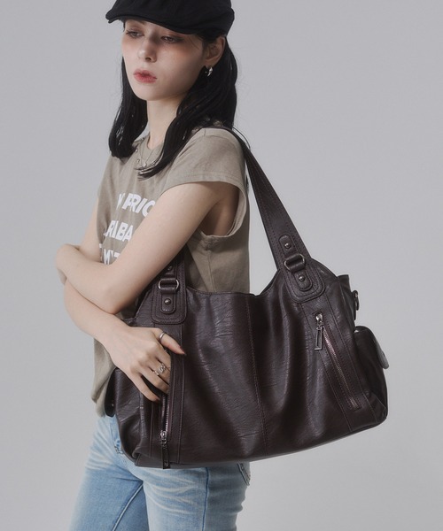 ENVYM(アンビー)の「2WAYダブルファスナービックハンド/ショルダーバッグ【大容量/A4対応】(ショルダーバッグ・レディース・ブラウン/ブラック・FREE)」の10枚目の写真