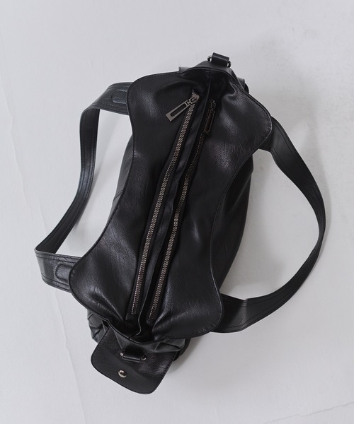 ENVYM(アンビー)の「2WAYダブルファスナービックハンド/ショルダーバッグ【大容量/A4対応】(ショルダーバッグ・レディース・ブラウン/ブラック・FREE)」の15枚目の写真