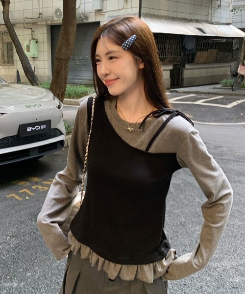 AVYL(アヴィル)の「アシンメトリーキャミドッキング 長袖カットソー(Tシャツ/カットソー・レディース・ブラック/グレー・M)」の6枚目の写真