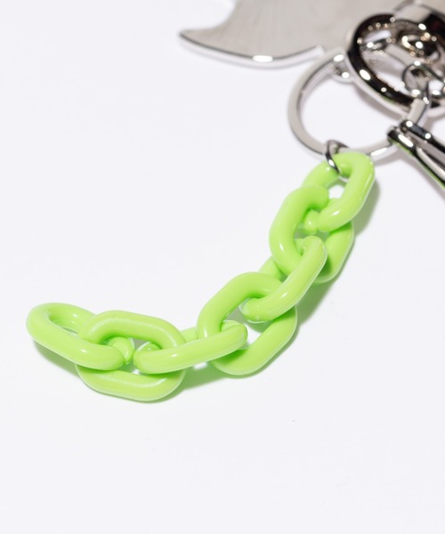 glamb(グラム)の「Eaten Apple Key Holder / イートゥンアップルキーホルダー(キーホルダー・メンズ・シルバー・FREE)」の12枚目の写真
