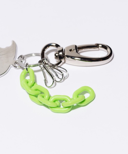 glamb(グラム)の「Eaten Apple Key Holder / イートゥンアップルキーホルダー(キーホルダー・メンズ・シルバー・FREE)」の13枚目の写真