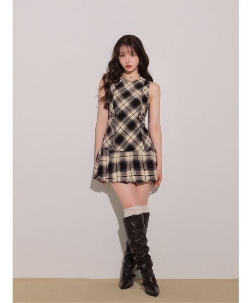 M me eme(エムミーエメ)の「Ombre check pleats mini onepiece(eme10864)(ワンピース・レディース・ブラウン/ブラック・FREE)」の6枚目の写真