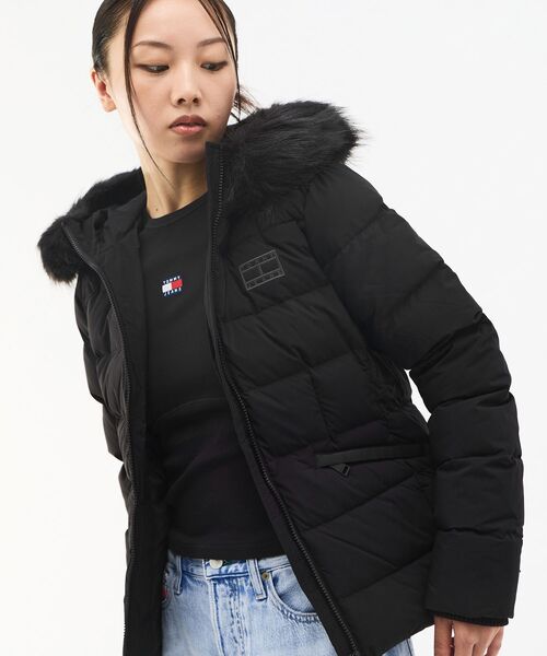 tommy jeans（トミー ジーンズ）の「【ZOZO限定】ファーフード ショートダウンジャケット（ダウンジャケット/コート・レディース・ブラック/ホワイト・X-SMALL/MEDIUM/SMALL）」の17枚目の写真