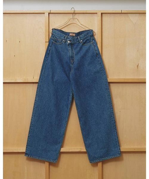 TODAYFUL（トゥデイフル）の「TODAYFUL Henrys Denim（デニムパンツ・レディース・ダークブルー・24/25/23）」の2枚目の写真