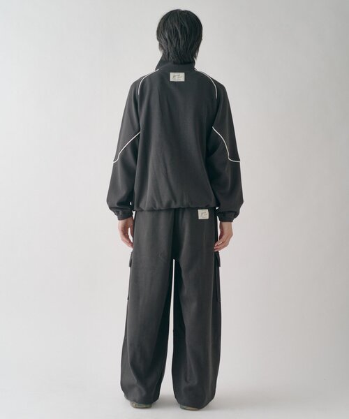 goocy(グーシー)の「ボンディングスウェットトラックJKT(ブルゾン・メンズ・ブラウン/ブラック/グレー・X-LARGE/LARGE/MEDIUM)」の12枚目の写真