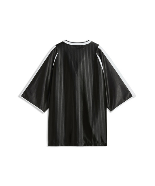 PUMA(プーマ)の「PUMA プーマ ウィメンズ オーバーサイズ フットボール ジャージ(Tシャツ/カットソー・レディース・クリーム/ブラック・X-LARGE/LARGE/SMALL/MEDIUM)」の10枚目の写真