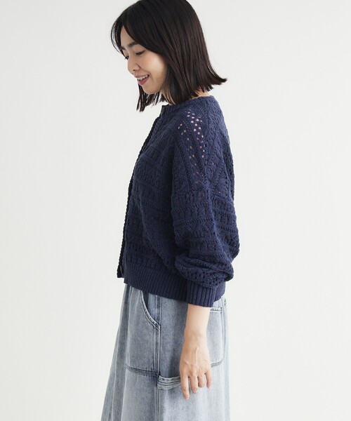 HONEYSUCKLE ROSE（ハニーサックルローズ）の「スカシ柄ニットカーディガン（カーディガン/ボレロ・レディース・ネイビー/モスグリーン・05/04）」の4枚目の写真