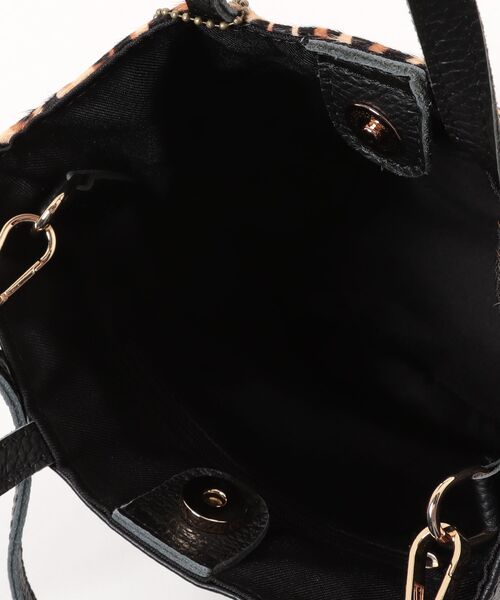 COOCO(クーコ)の「【CO】【cooco】ホースヘアxシュリンクレザーバケツ型ミニ2WAYトートバッグ(トートバッグ・レディース・レオパード/アニマル・FREE)」の5枚目の写真