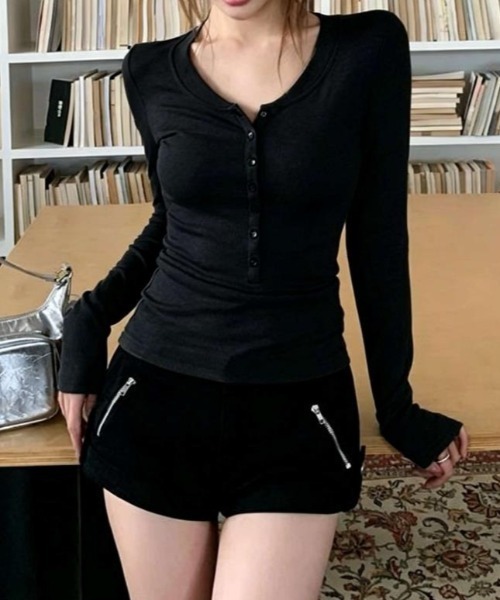 semplice(センプリチェ)の「カットソー【韓国ファッション】(Tシャツ/カットソー・レディース・ホワイト/ブラック/グレー・F)」の3枚目の写真