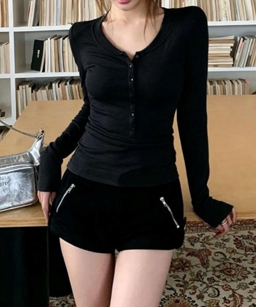 semplice(センプリチェ)の「カットソー【韓国ファッション】(Tシャツ/カットソー・レディース・ホワイト/ブラック/グレー・F)」の16枚目の写真