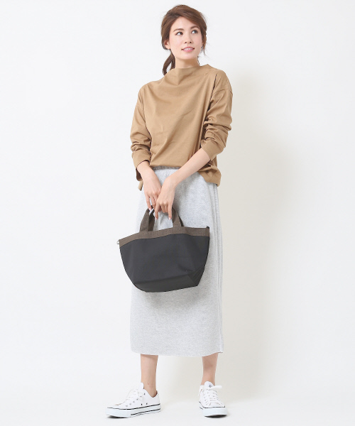 MYSELF ABAHOUSE（マイセルフアバハウス）の「カヴェール天竺ボトルネックカットソー（Tシャツ/カットソー・レディース・キャメル/オフホワイト/グレー・FREE）」の14枚目の写真