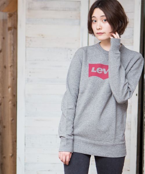 Levi's（リーバイス）の「バットウィングクルーネックプルオーバー（スウェット・メンズ・アイボリー・SMALL/LARGE/MEDIUM）」の16枚目の写真