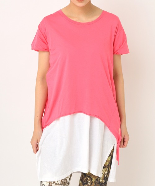 RNA（アールエヌエー）の「M0680 ツイストスリーブTシャツ（Tシャツ/カットソー・レディース・ホワイト/ピンク/ブラック・MEDIUM）」の12枚目の写真