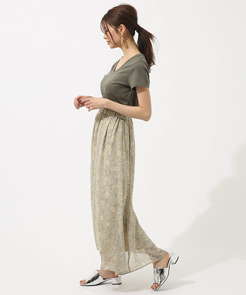 AZUL by moussy（アズールバイマウジー）の「楊柳シフォンプリントギャザーSK（スカート・レディース・オレンジ/ベージュ/ブラック・MEDIUM/SMALL）」の5枚目の写真