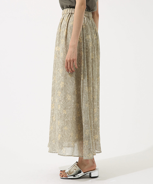 AZUL by moussy（アズールバイマウジー）の「楊柳シフォンプリントギャザーSK（スカート・レディース・オレンジ/ベージュ/ブラック・MEDIUM/SMALL）」の17枚目の写真
