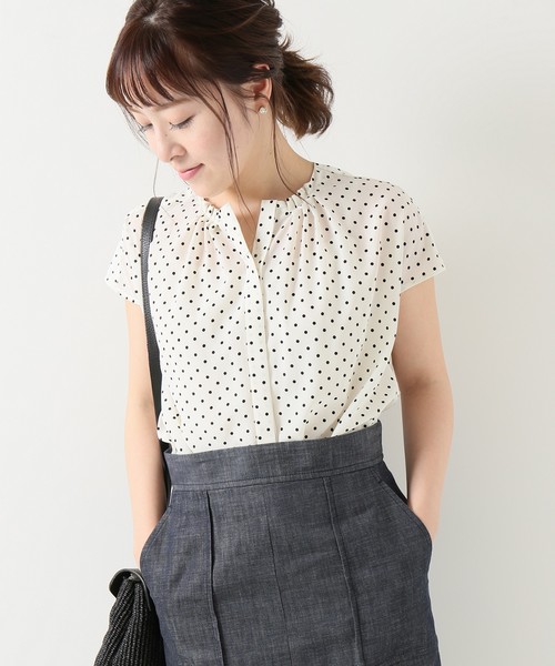 La TOTALITE（ラトータリテ）の「ドットプチタックフレンチシャツ【手洗い可能】◆（シャツ/ブラウス・レディース・ホワイト/ブラック・FREE）」の17枚目の写真