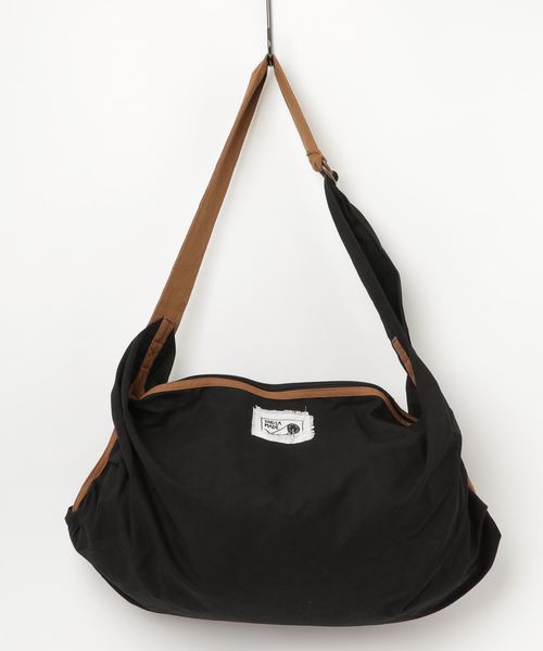 チャイハネ（チャイハネ）の「【チャイハネ】INDIA MADE シンプルビッグショルダーバッグ（ショルダーバッグ・メンズ・ホワイト/ブラック/ブルー/キャメル・FREE）」の5枚目の写真