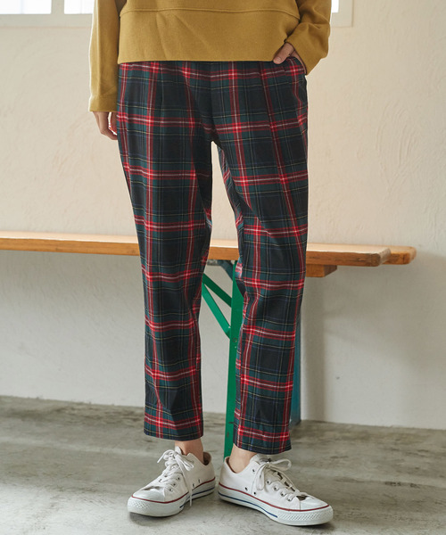 AMERICAN HOLIC(アメリカンホリック)の「8col New テーパードタックパンツ(その他パンツ・レディース・レッド/その他8/イエロー/キャメル/グリーン/グレー系その他/ブラウン/ブラック・L/S/M)」の7枚目の写真