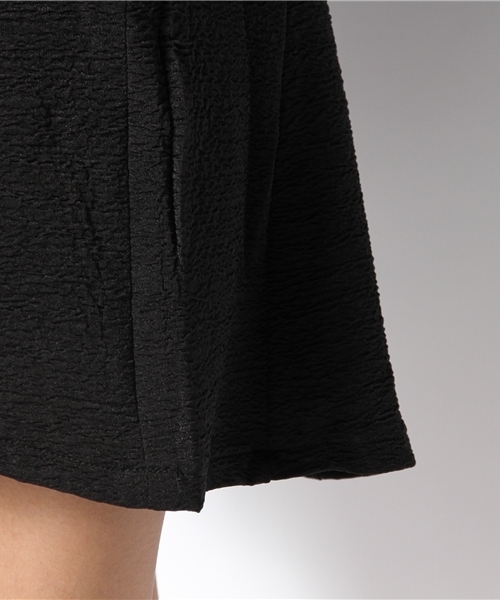 LILIDIA（リリディア）の「パワーショルダーパネルフレアOP（ワンピース・レディース・ライトベージュ/ワインレッド/ブラック・1/2）」の13枚目の写真