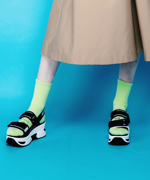 Candy Stripper(キャンディストリッパー)の「AWESOME CANDY SNEAKER サンダル(サンダル・レディース・ホワイト/ブラック/ネイビー・S/M/L)」の9枚目の写真