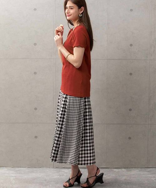 BELLUNA PLUS（ベルーナ）の「ビジュー付スカラップデザインプルオーバー（Tシャツ/カットソー・レディース・ネイビー/ブルー/イエロー系その他/レッド系その他・MEDIUM/LARGE/X-LARGE）」の15枚目の写真