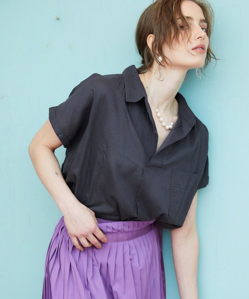 Chaco closet（チャコ クローゼット）の「インド綿キャンブリック フレンチスリーブ スキッパーシャツ（シャツ/ブラウス・レディース・ブルー系その他/チャコールグレー/ホワイト系その他/ブラウン系その他/オフホワイト/グリーン・M）」の9枚目の写真