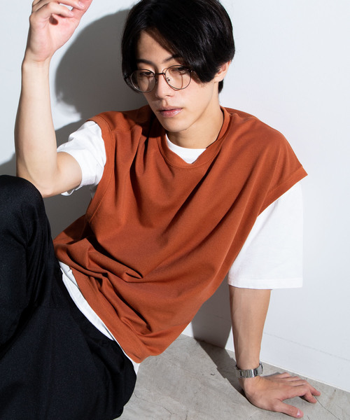 WEGO（ウィゴー）の「WEGO/カノコクルーネックベスト（ベスト・メンズ・ダークグリーン/ベージュ/ブラック/ダークオレンジ・MEDIUM/LARGE）」の4枚目の写真