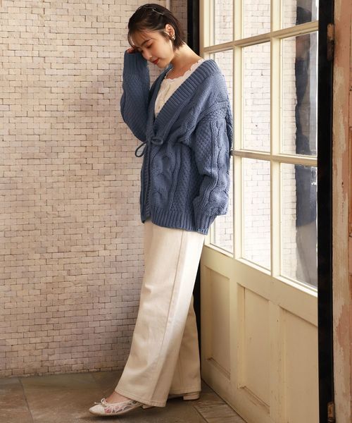 one after another NICE CLAUP（ワンアフターアナザーナイスクラップ）の「べっ甲ベルト付 デニムテーパードパンツ（デニムパンツ・レディース・アイボリー/ブラック/ネイビー/サックスブルー・SMALL/MEDIUM）」の15枚目の写真