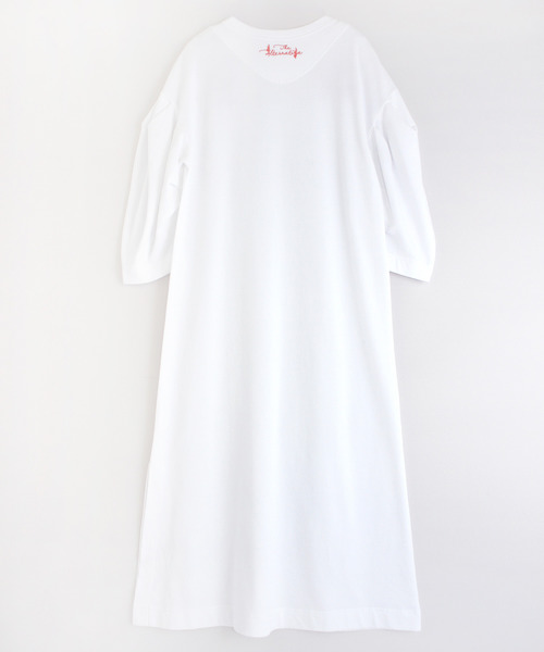 RNA（アールエヌエー）の「M1323 スリーブデザインマキシTシャツワンピース（ワンピース・レディース・ホワイト/ベージュ/ブラック・MEDIUM）」の6枚目の写真