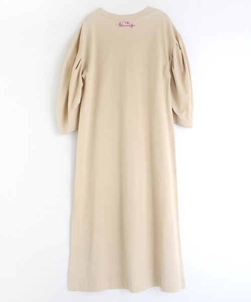 RNA（アールエヌエー）の「M1323 スリーブデザインマキシTシャツワンピース（ワンピース・レディース・ホワイト/ベージュ/ブラック・MEDIUM）」の13枚目の写真